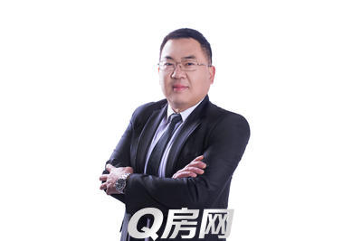 王明
